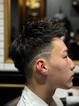 オトコデザイン(OTOKO DESIGN) スパイキーショート　ローフェード　ラインアート　メンズ