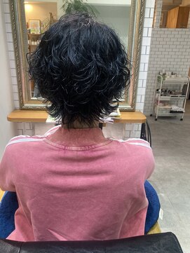 リリィ(LILY) ショートウルフ+パーマ