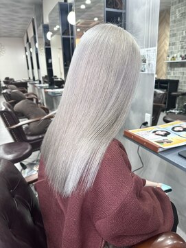 レド(LeDo) ホワイトグレージュ/エフェクトブリーチカラー/髪質改善/四日市