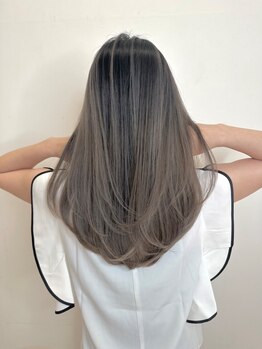 シャル オカチマチ 上野御徒町(shalu)の写真/みんなが羨む最旬トレンドカラーを叶える人気の薬剤もお手頃価格で！透明感を演出する似合わせカラーをON♪