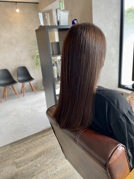 ロム(ROM) 柔らかい艶髪ロングヘア