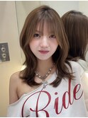 小顔に見せるミディアムヘア/韓国ヘア/暗めカラー