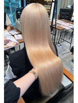 フォルテ 横浜店(FORTE) うるつやブロンドヘア