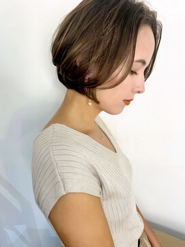 アヴェル 自由が丘(Avelle) 30代40代50代前下がりショートボブ/ショートボブ/白髪染め