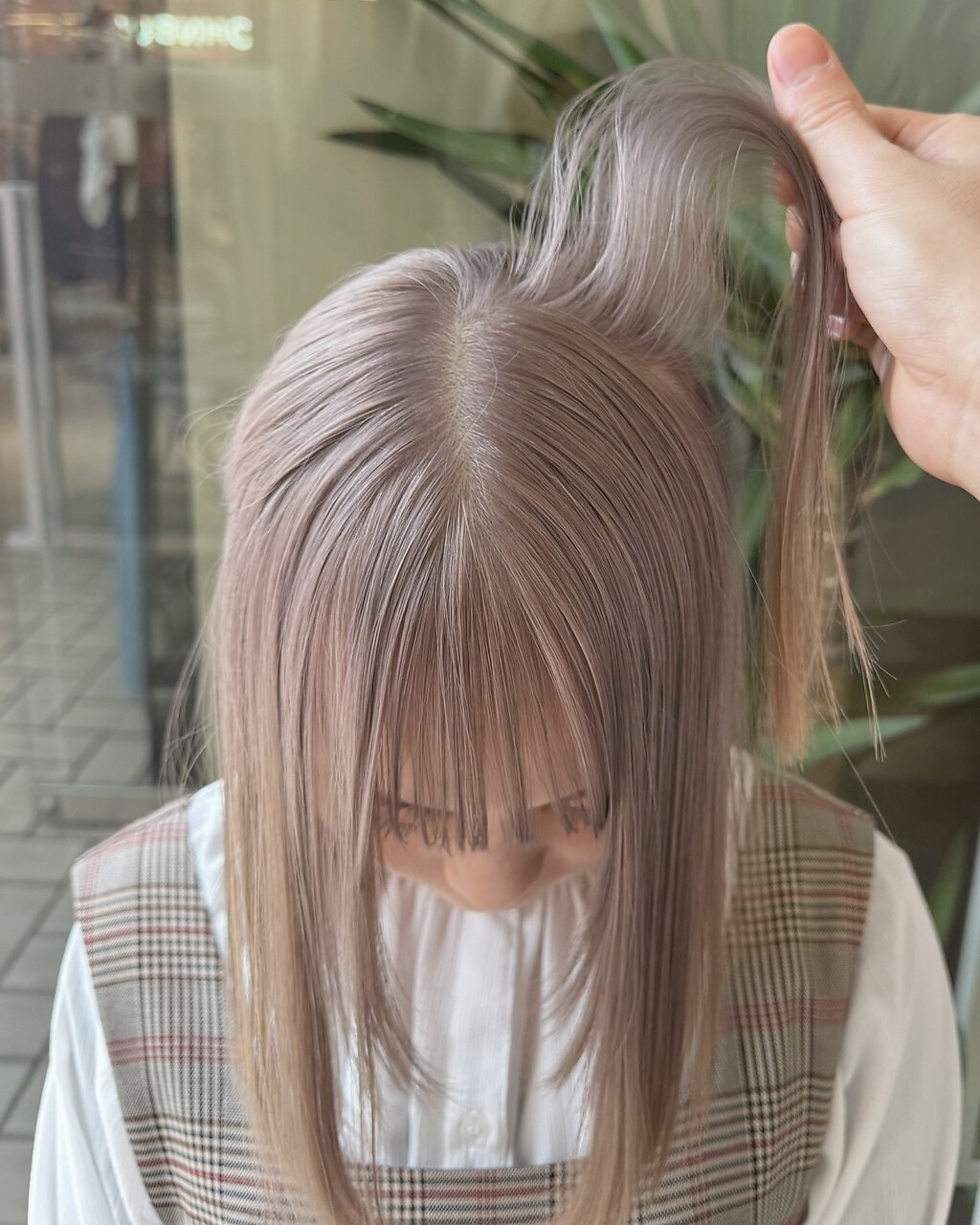フ*ト様 デザインカラー＊前髪ミルクティーブラウン×ピンクミルクティーベージュ白 ◎ホワイトベージュ/ブリーチ1回/ミルクティーベージュ表参道
