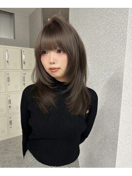 天神美容室 海外レイヤーカットハッシュカット