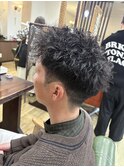 スパイキーショートパーマ