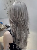 ホワイトグレージュ