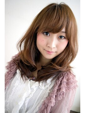 オズ ヘアーアンドトータルビューティー(OZ hair&total beauty) フレンチガーリーミディスタイル