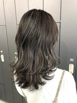 ガーデン タチカワ(garden tachikawa) ベージュ×ハイライト