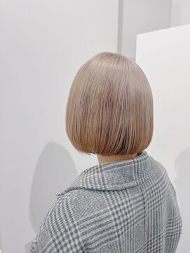 ビルド(build) ペールベージュ/ボブ／ブリーチ/20代30代40代/新越谷/南越谷