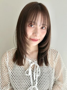 ローネス(LONESS) ミディアムレイヤー/ベージュカラー/レイヤーカット