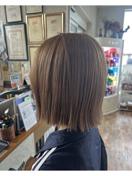 ヘアスタジオ ブリエ(HAIR STUDIO BRILLER) 2024　切りっぱなし×ミルクティー