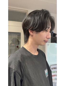 テトラ バイ ネオリーブ 横浜西口店(tetra by neolive) 横浜★センターパートのカルマパーマ