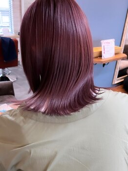 【透明感たっぷりの色合いに！】"あなたらしさ×トレンド"を考えた、ワンランク上のスタイルが楽しめます♪