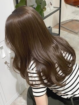 エル バイ アンキシム(elu by AHNKISM) ミディアムロングレイヤーカットブリーチなしダブルカラー心斎橋