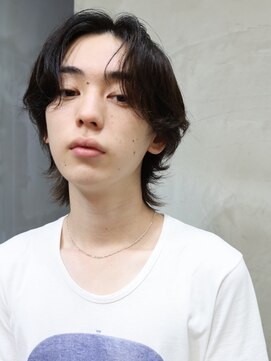 ルーツ(ROOTS) センターパート ウルフ フェザーパーマ