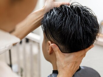 美容室エターナルの写真/【獨協大学前駅近】本物志向の大人男性へ、育毛促進ケア×ヘッドスパが大好評のプライベート隠れ家サロン◎