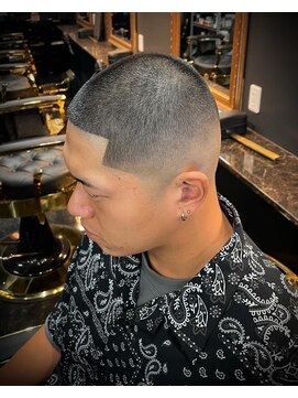 キングスマントーキョー 立川北口店(KINGSMAN TOKYO) アップバング / ツーブロック / スキンフェード 【立川】