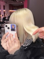 ダズリングディア(Dazzling Deer)&nbsp;抜きっぱなしブロンド/切りっぱなしボブ／ハイトーン／学割