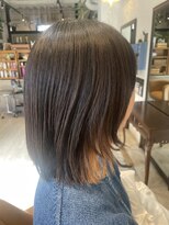 ミルト(mirto) インナーカラー×ミディアムスタイル