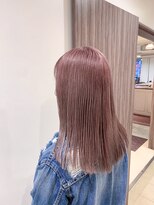 テイラー(Taylor)&nbsp;【Taylor 】☆大宮 ピンクベージュ×切りっぱなしロング