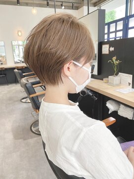 ジーニー 横浜(giinii) giinii渋谷_丸みショート_ラテカラー