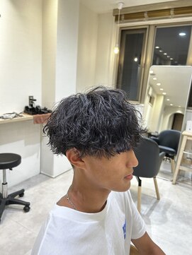 アイトーキョー 横浜(AI TOKYO) 波巻き/ハイライト/マッシュパーマ/ウルフ[横浜駅]