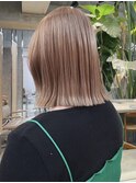 ナチュラルボブミニボブミルクティーベージュ切りっぱなしボブ