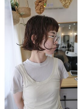 ムク(Muku) 外はねボブ