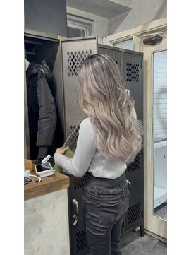 アポロ 横浜駅店(apollo) レイヤーボブハイライトブリーチレイヤーハイトーングレージュ