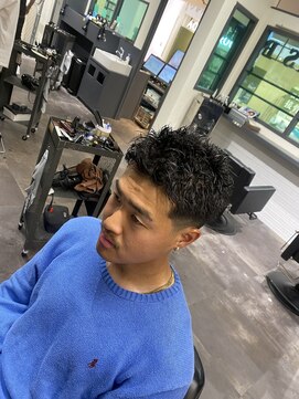 フランクスバーバーリベラルド 横浜(FRANK'S BARBER LIBERALD) MEN’S HAIR/スパイキーショー ト/ミドルフェード/ーU