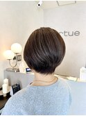立体カラー際立つショート