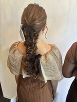 ヘアセット専門サロン by OKINAWA WATABE WEDDING 那覇店&nbsp;ツイン編みおろし