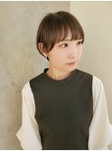 フェザーバングが可愛いショートスタイル♪