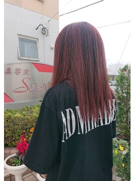 美容室ソニア ティアラレッドのグラデーションカラー