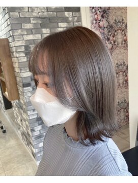 プリームヘアーホワイト(Pleame hair WHITE) グレージュ