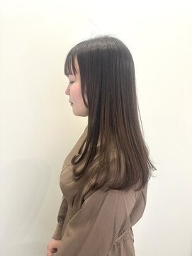 ゼンドットカラスマ(Zen.karasuma) 地毛風ストレート×大人ハイライト