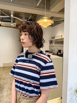 フィット ヒュー 千葉(fit hue) 黒髪/オリーブグレー/ココアベージュ/小顔/クラゲヘアー【千葉】