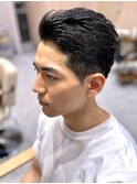 黒髪　オールバック　ツーブロック　ショート