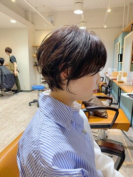 トッカ ヘアアンドトリートメント 難波店 小顔似合わせカット愛されクールショート20代/30代40代50代/難波