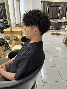 アイズ 海老名(AIZU) メンズパーマ ツイストスパイラルパーマ マッシュ 眉毛 理容室