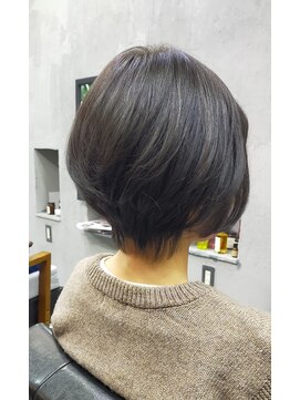 春風 手ぐしでまとまるショートボブ【春風】