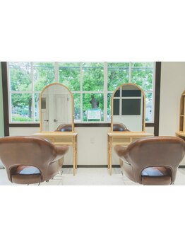 周りを気にせず、落ち着いた雰囲気のプライベートサロン♪少人数だからこその居心地の良さが◎