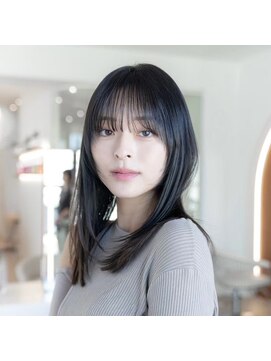 ケアリー 千葉ニュータウン中央(Carelly) デザインカラー/レイヤーカット/ウェットヘア/オリーブベージュ