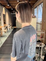 シロ(siro)&nbsp;【28.ショート×ブリーチ・ダブルカラー】髪質改善・学割も人気