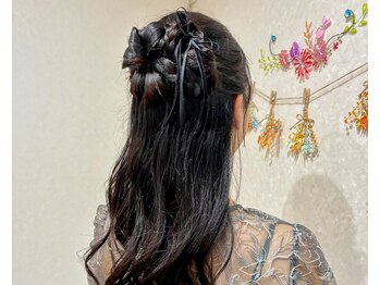 アロマームの写真/特別な日は着付けとヘアセットで決まり!カジュアルもOKなサロンで、特別な日をもっと楽しく♪