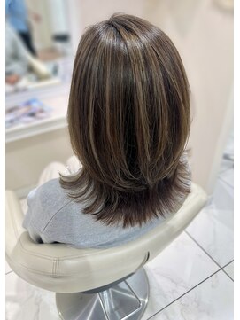 アッシュ 二俣川南口店(Ash) 【コントラストハイライト】オシャレに白髪ぼかし