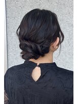ザック ヴィ(ZACC  vie)&nbsp;お呼ばれシニヨンアレンジ/アップヘア/シニヨン/結婚式ヘア