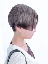 アッシュ 十日市場店(Ash) シルバーベージュ